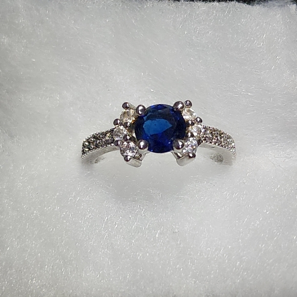 None Jewelry - Elegant Silver and Blue Gemstone Ring